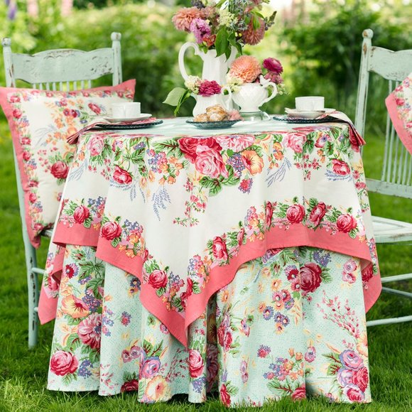 April Cornell Tablecloth Marion 36×36 - Picture 1 of 4